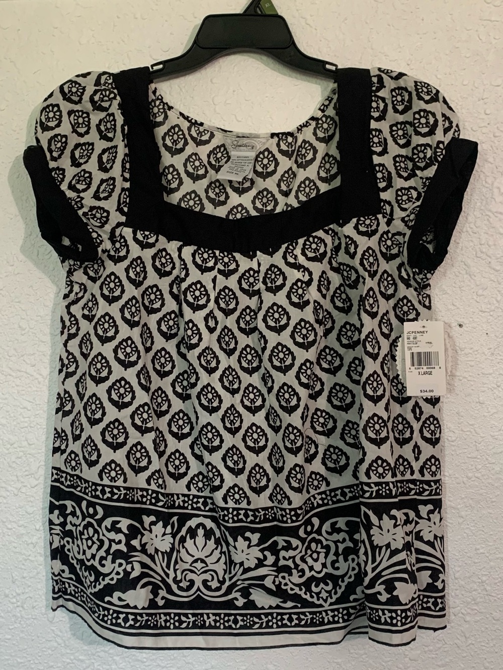 Speechless JCPenney woman, blouse size XL